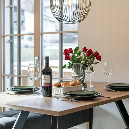 Haus Tauernblick 3 Apartment *