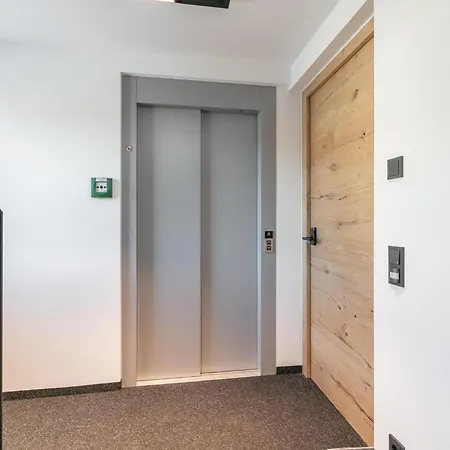 Haus Tauernblick 3 Διαμέρισμα *